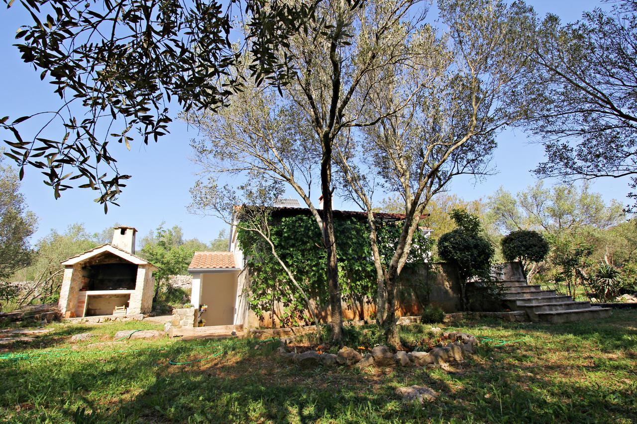 Guest House Beverin Sali Exteriör bild