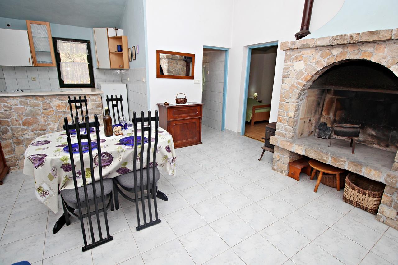 Guest House Beverin Sali Exteriör bild